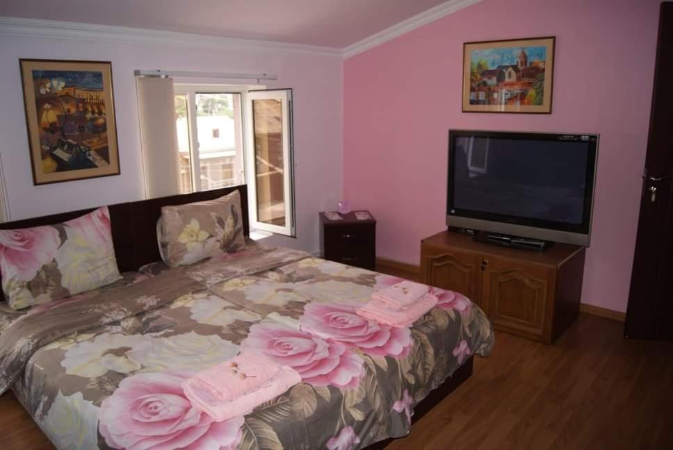 Hotel Bonjour House à Erévan Extérieur photo