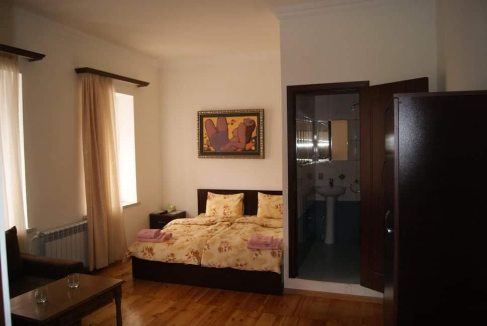 Hotel Bonjour House à Erévan Extérieur photo
